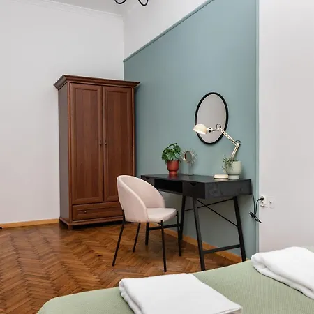 Classy Old Town - By Upstairs * Kraków